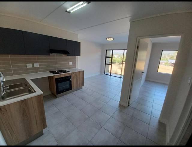 1 BEDROOM PROPERTY TO RENT IN GREENBAY ECO ESTATE
